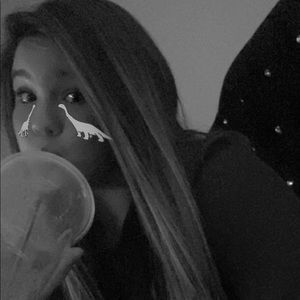 Meet your Posher, Avery